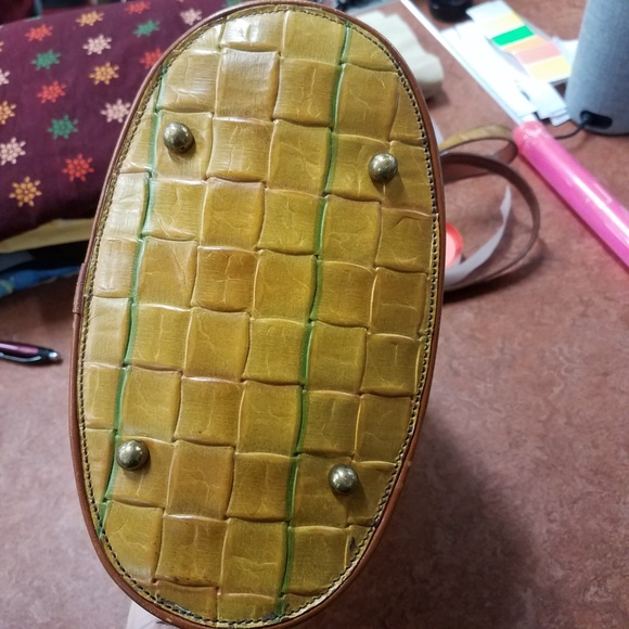 Vintage Brahmin leather, shoulder bag, mustard color - Picture 4 of 4